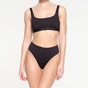 SKIMS Recycled Swim Mid Waist Bottom Onyx Black SW-MWB-0748 Size Large